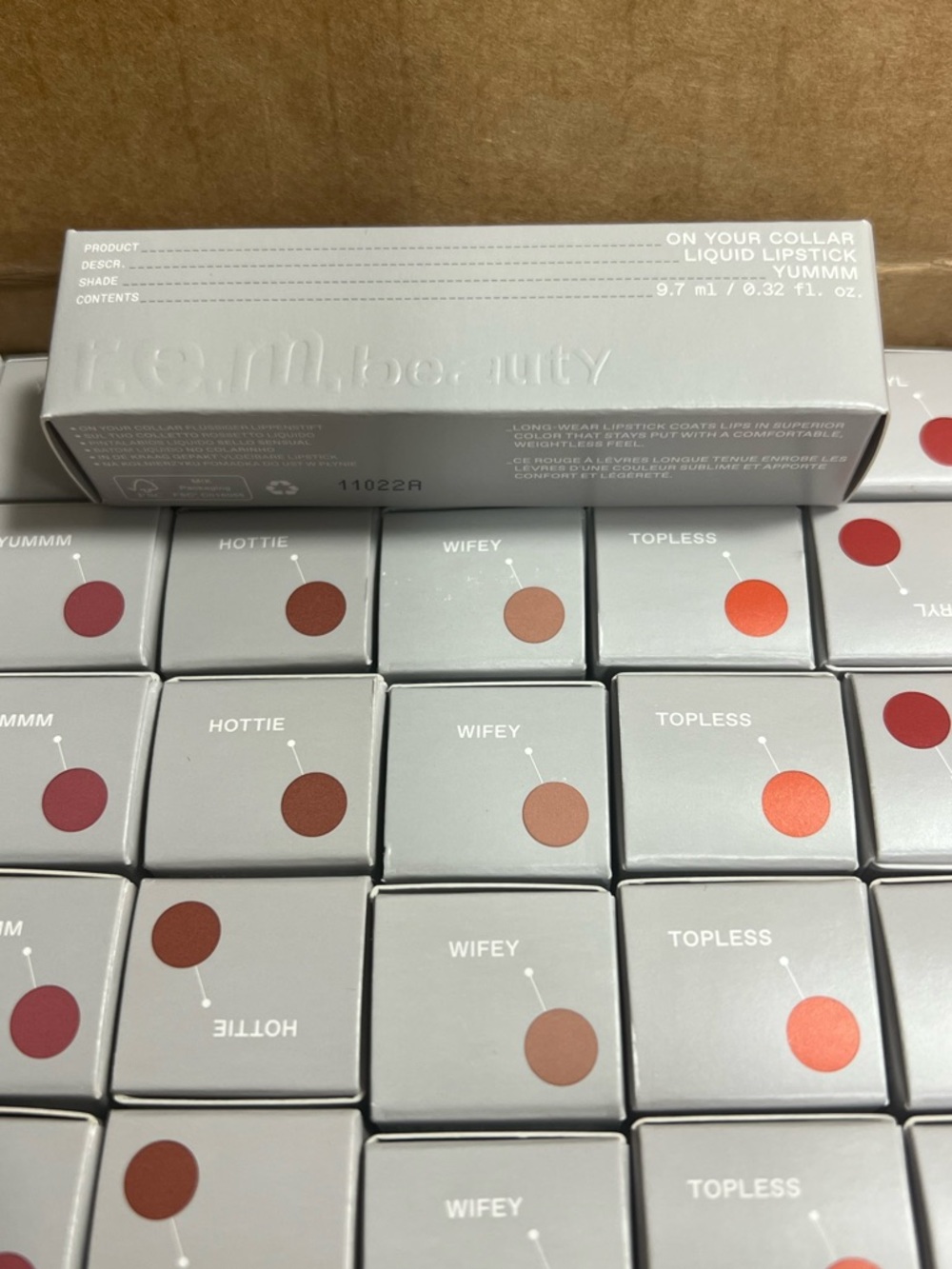 REM Beauty On Your Collar Liquid Lipstick Shade Topless - Picture 2 of 3
